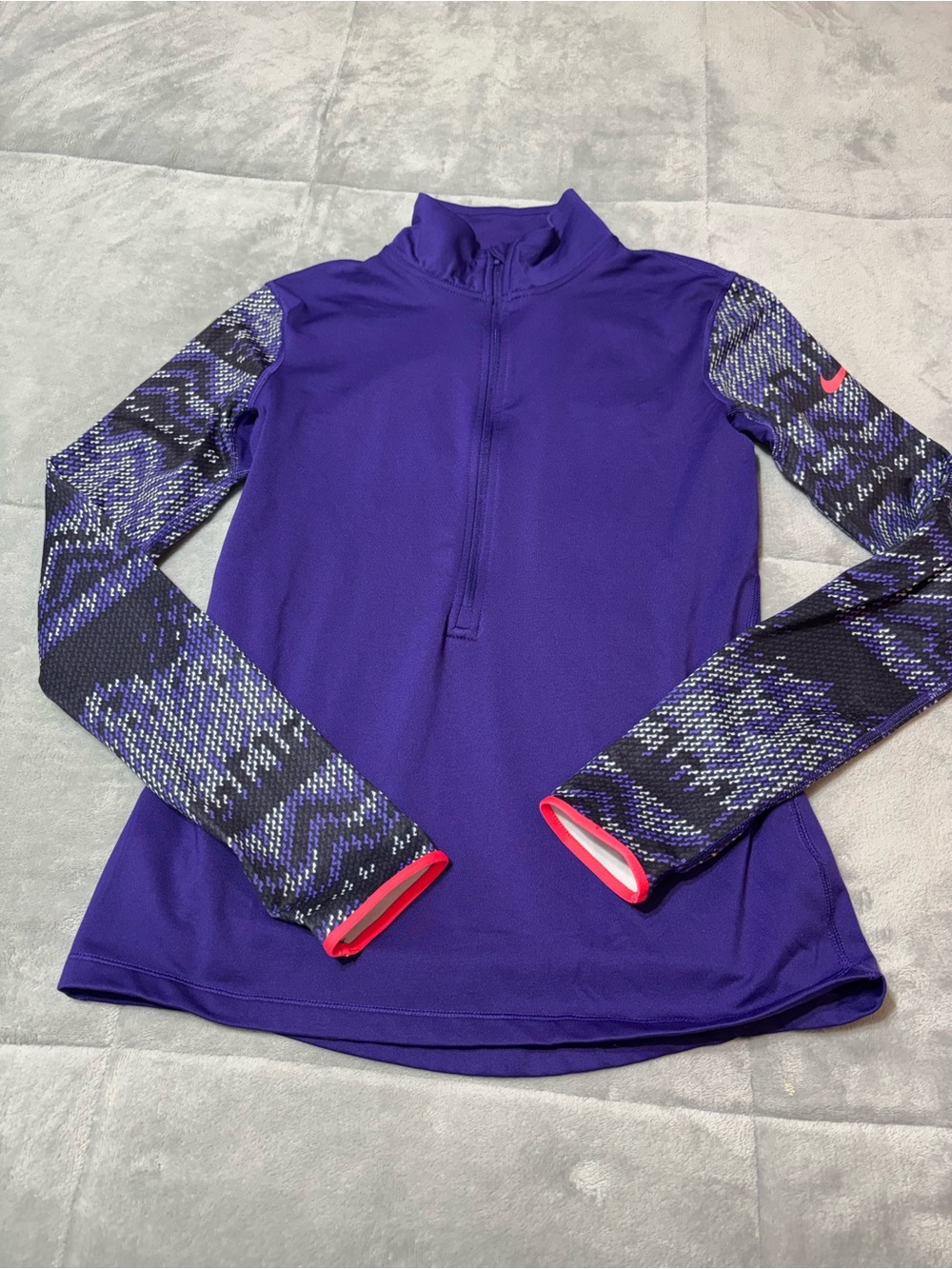 Nike Pro Hyperwarm Purple Long Sleeve Top Medium Thumbholes 649089-547